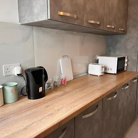 Qawra Penthouse - Spacious Sleeps 5 Appartement St. Paul's Bay