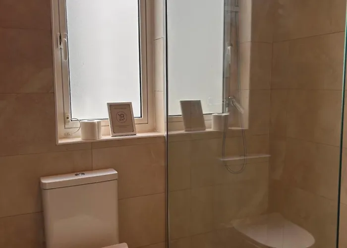 Qawra Penthouse - Spacious Sleeps 5 Lejlighed