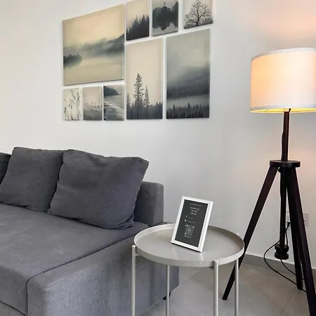 Qawra Penthouse - Spacious Sleeps 5 Lejlighed *